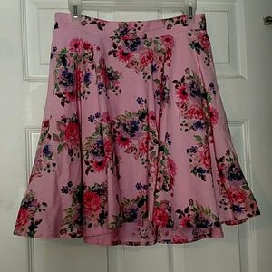 Cute Floral Skirt with Pockets